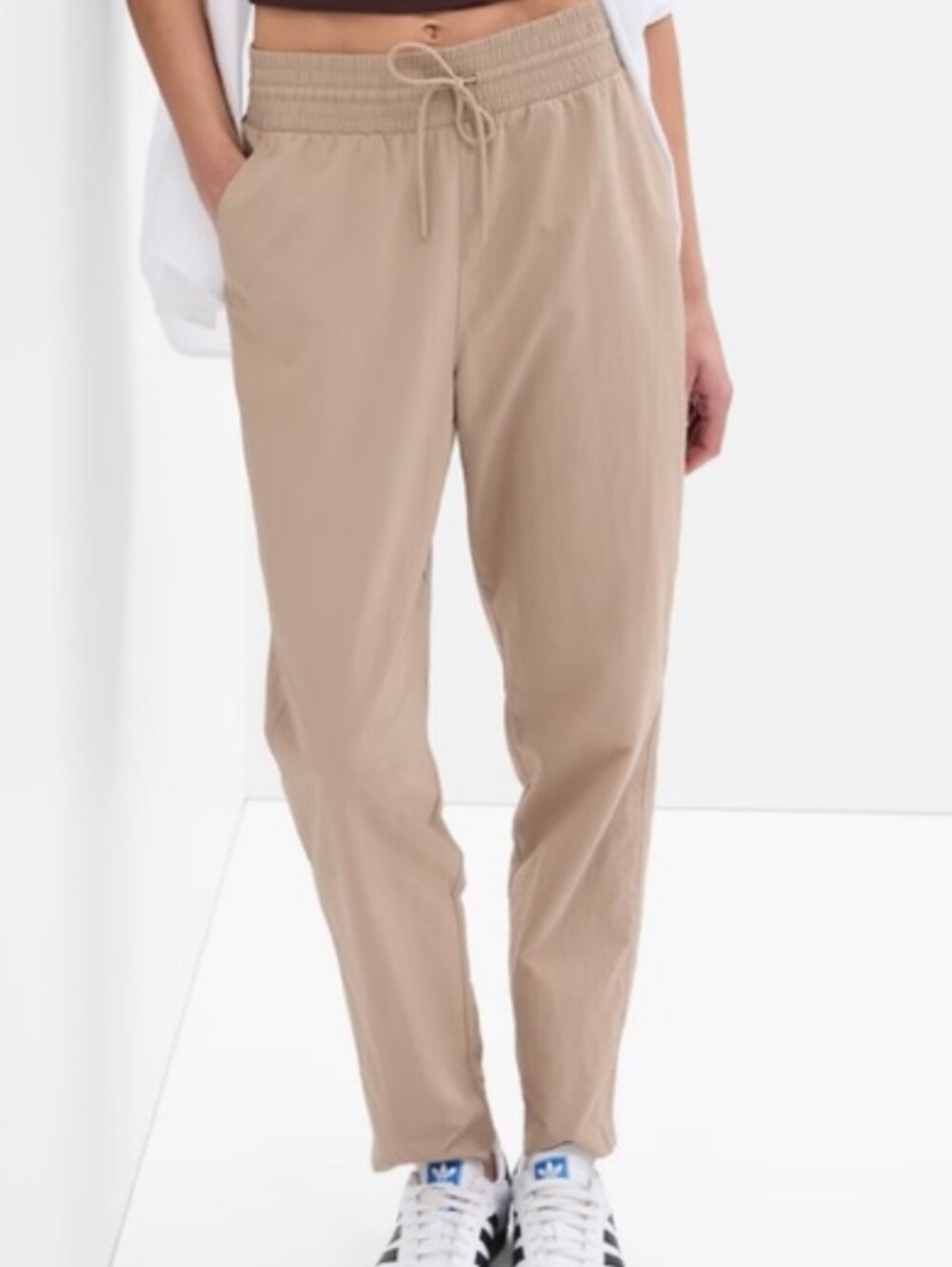 Gapfit Runaround Pant Tan Size Medium